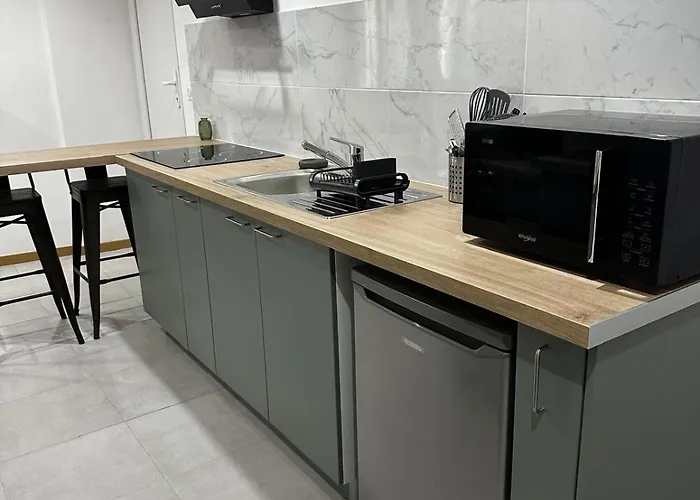 F2 Quartier Des Arts St Raphael Saint-Raphaël